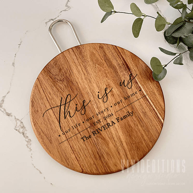 Round Acacia Wood Board w/ Metal Handle (6 design options) Cutting Board - VividEditions