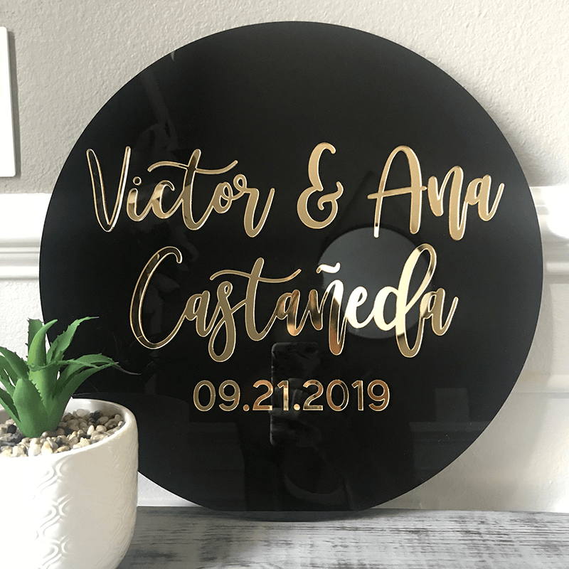 Couples Round 3D Acrylic Wedding Sign Name Sign - VividEditions