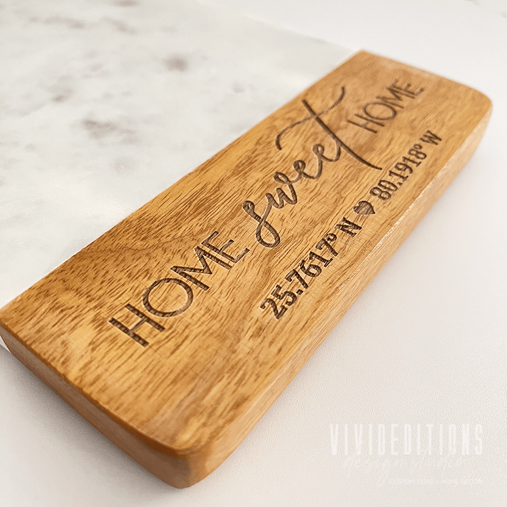 Personalized Acacia Wood Bread Board - The Crystal Shoppe