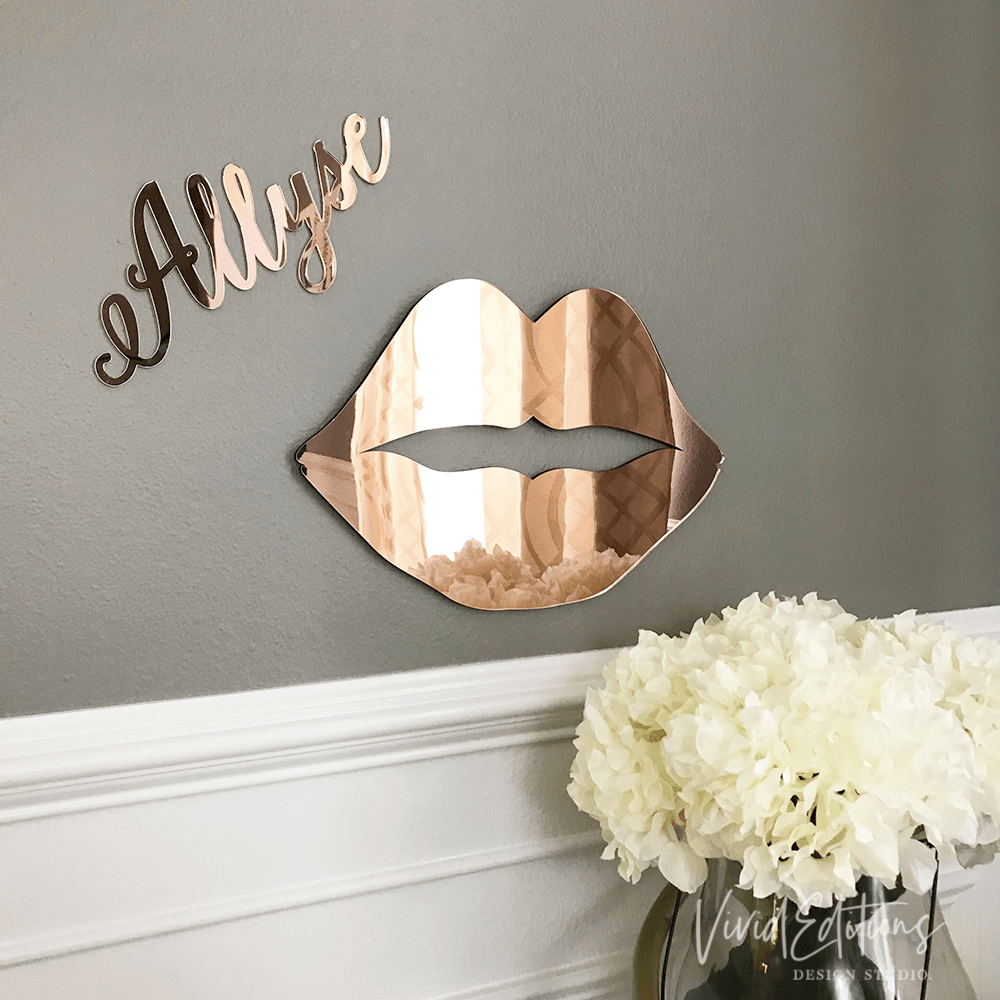 Rose Gold Mirror Lips Script Name - VividEditions