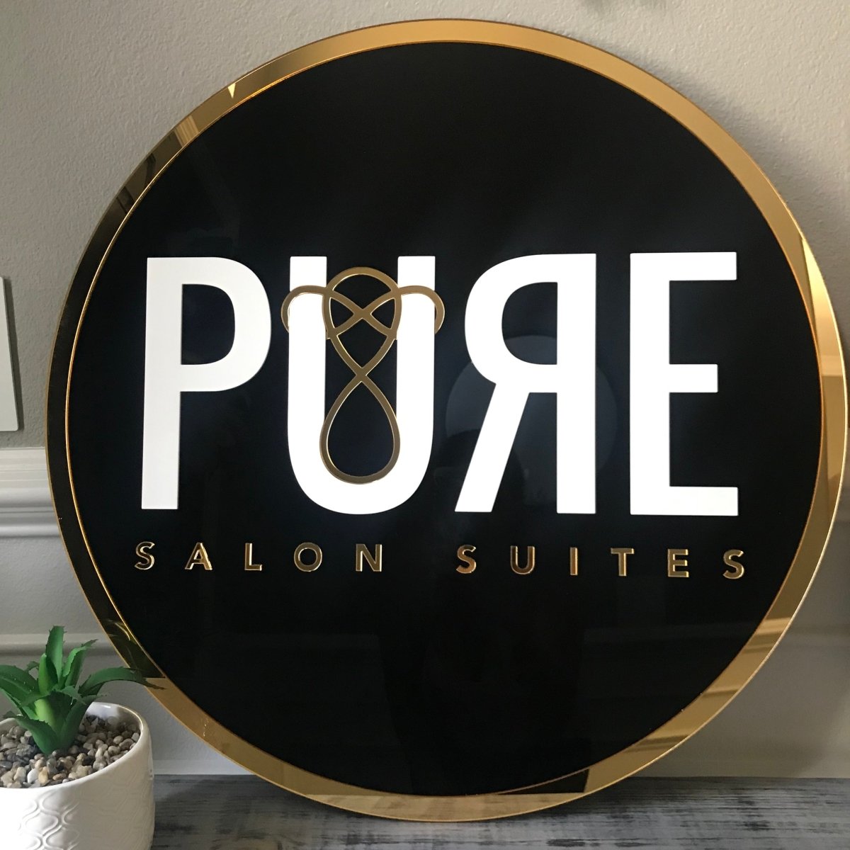 Round 3D Acrylic Business Sign w/ Mirror Border Name Sign - VividEditions