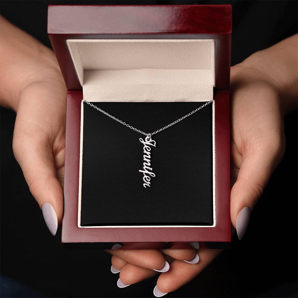 Vertical Name Necklace Jewelry - VividEditions